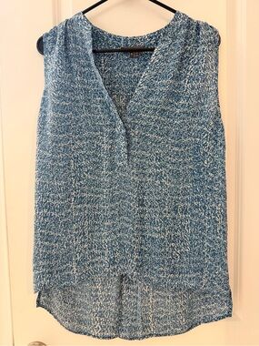 Vince-Sleeveless Blue Textured V-Neck Women's Top